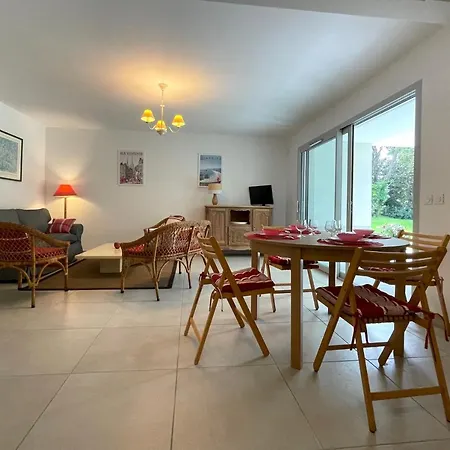 T3 4 Etoiles - Cossue Proche Centre Appartement